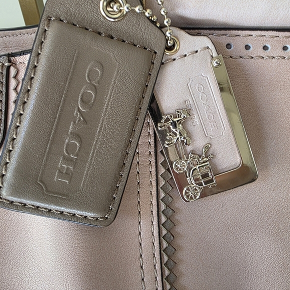 Coach Madison Pinnacle Carrie Satchel Blush Leather Zig Zag Perforated - Picture 3 of 16